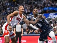 华体会体育- 莱万多夫斯基双标 